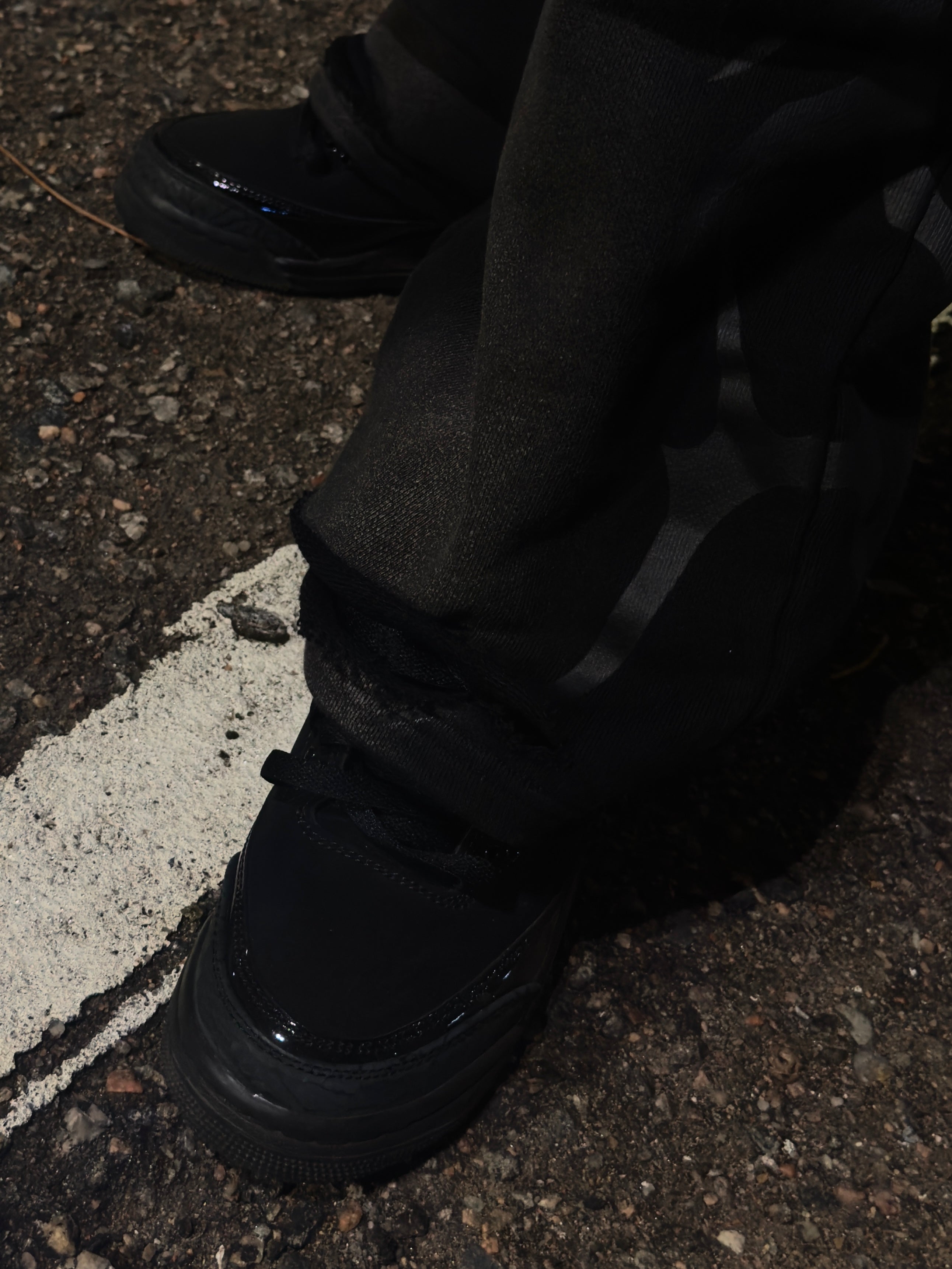 ONARII NOIR SWEATPANTS